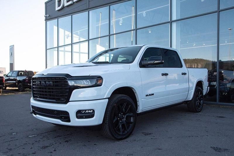 Vit Ny 2025 Dodge Ram Pickup | 1 175 000 kr (Marknadspris) - Bild 1/4