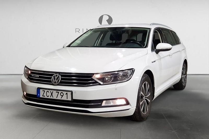 Begagnad VW Passat 150 HK (110 kW) 2017 Vit Kombi