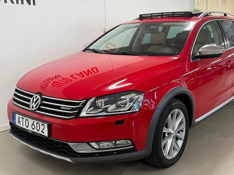 Begagnad VW Passat Alltrack 177 HK (130 kW) 2014 Röd Kombi