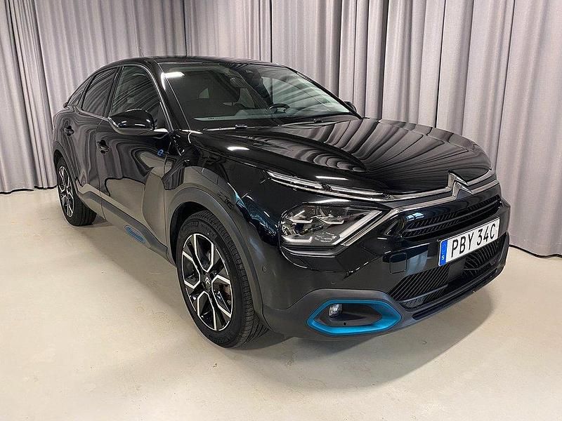 Svart Begagnad 2023 Citroën e-C4 Shine Halvkombi | 209 700 kr - Bild 1/3