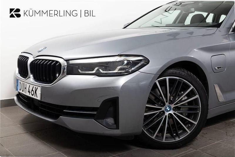 Begagnad BMW 530 295 HK (216 kW) 2023 Grå Kombi