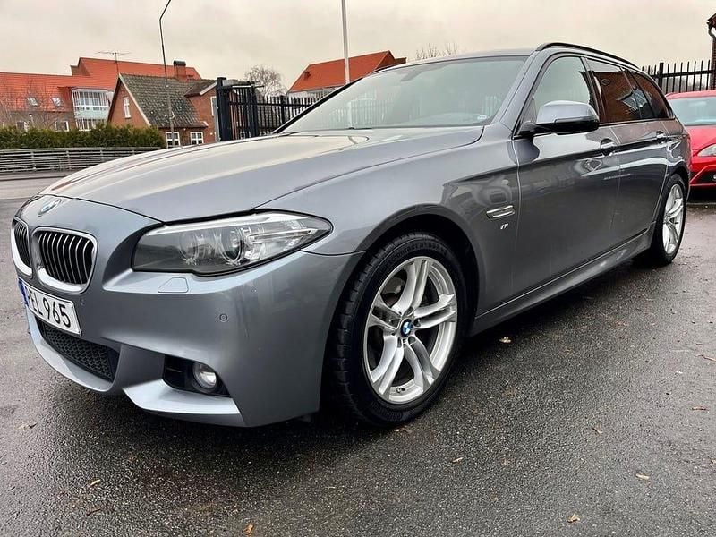 Begagnad BMW 520 M Sport 190 HK (139 kW) 2017 Grå met Kombi