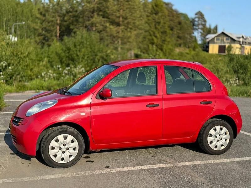 Begagnad 2004 Nissan Micra Halvkombi | 23 000 kr (Marknadspris) - Bild 1/4