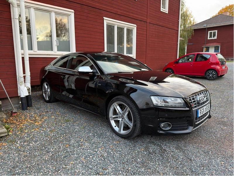 Svart Begagnad 2011 Audi S5 Cabriolet Sportkupé | 190 000 kr - Bild 1/4