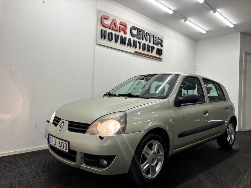 Ljusgrön Begagnad 2007 Renault Clio R.S. Halvkombi | 34 900 kr (Marknadspris) - Bild 1/4