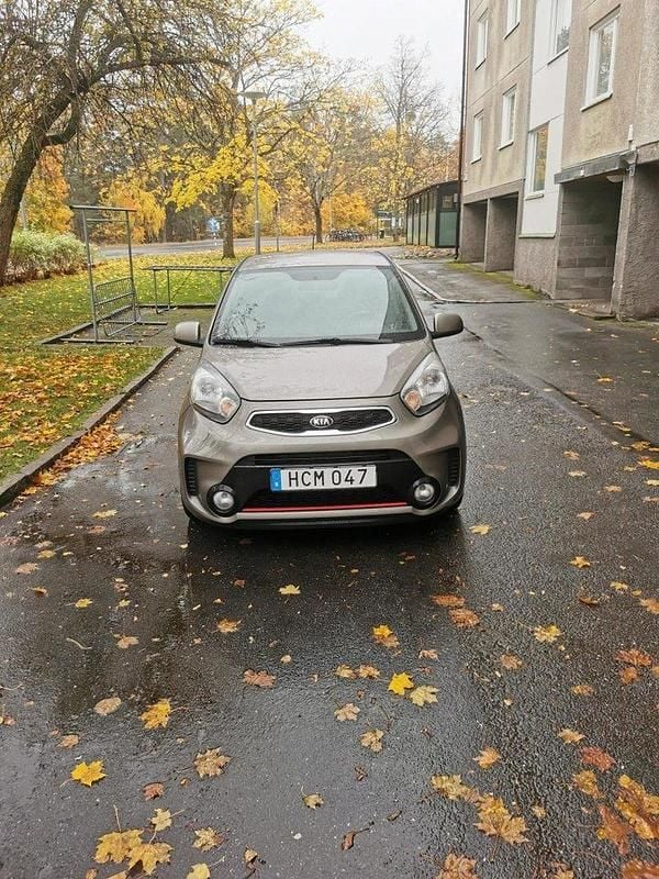 Grå Begagnad 2016 Kia Picanto Halvkombi | 65 000 kr (Bra pris) - Bild 1/4