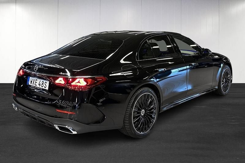 Begagnad Mercedes E300 AMG line 313 HK (230 kW) 2025 Svart Sedan