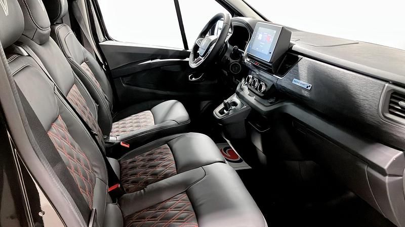 Begagnad Renault Trafic 170 HK (125 kW) 2025 Minibuss