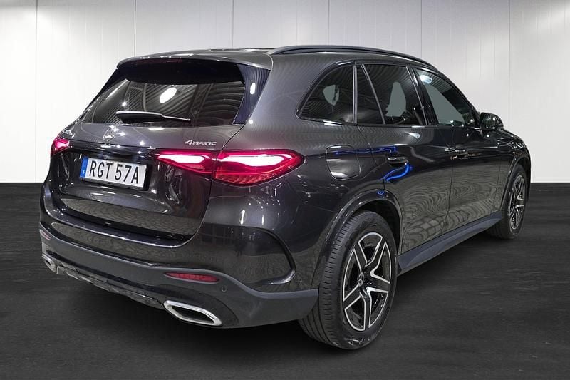 Begagnad Mercedes GLC300 2023 Grå
