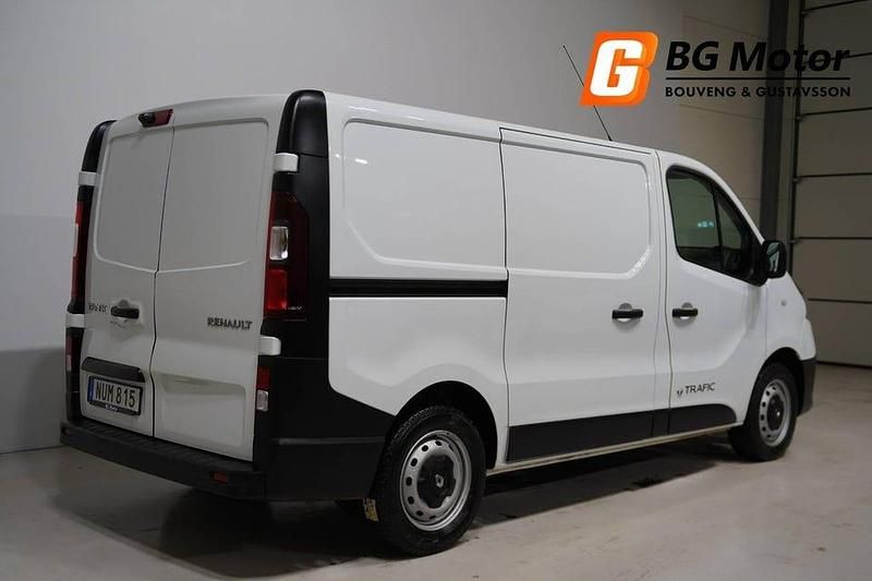 Begagnad Renault Trafic 125 HK (91 kW) 2017 Vit Minibuss