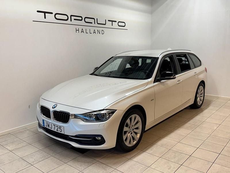 Vit Begagnad 2016 BMW 320 Kombi | 169 900 kr (Bra pris) - Bild 1/4