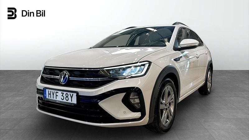 Grå Begagnad 2022 VW Taigo IQ Drive SUV | 239 900 kr (Marknadspris) - Bild 1/4