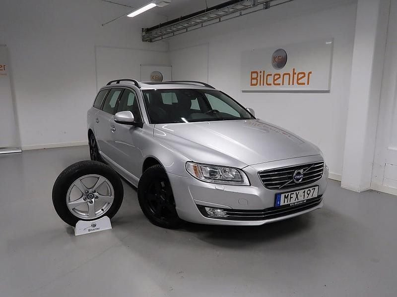 Silver Begagnad 2015 Volvo V70 Standard Kombi | 199 900 kr (Dyr) - Bild 1/3