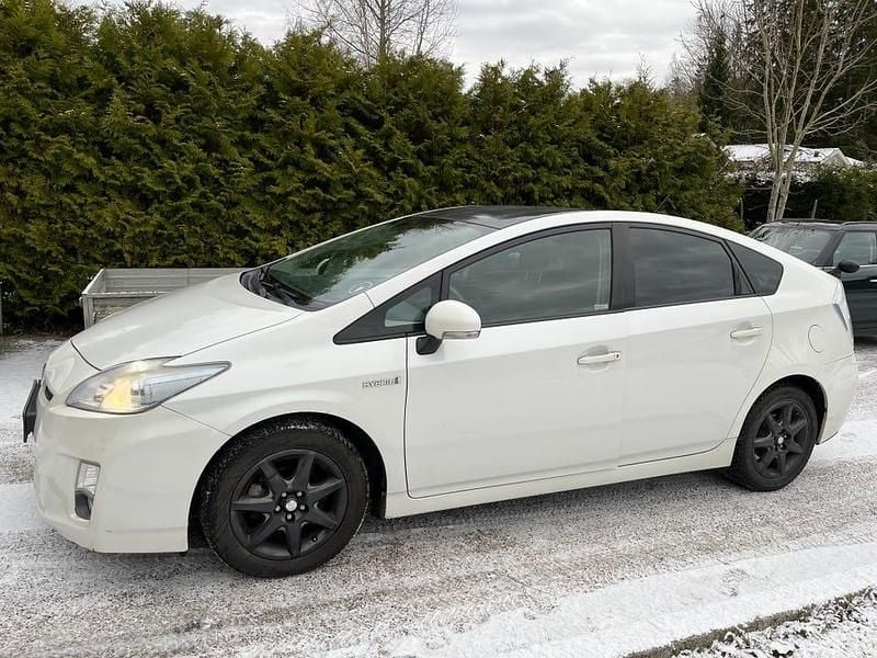 Begagnad 2009 Toyota Prius Business Edition Halvkombi | 80 000 kr (Marknadspris) - Bild 1/3