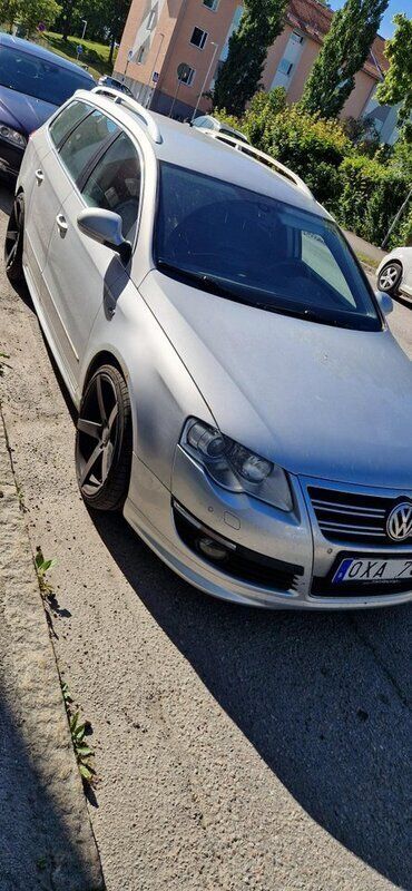 Silver Begagnad 2010 VW Passat Kombi | 62 000 kr (Dyr) - Bild 1/4