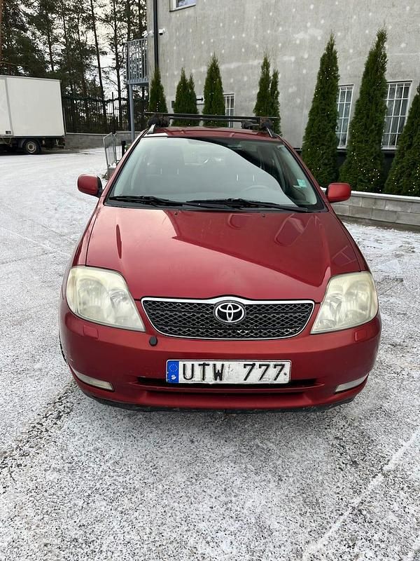 Begagnad 2004 Toyota Corolla Kombi | 14 500 kr (Lite dyr) - Bild 1/4