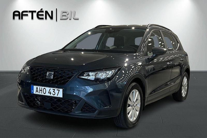 Grå Begagnad 2024 Seat Arona Style SUV | 199 700 kr (Marknadspris) - Bild 1/3