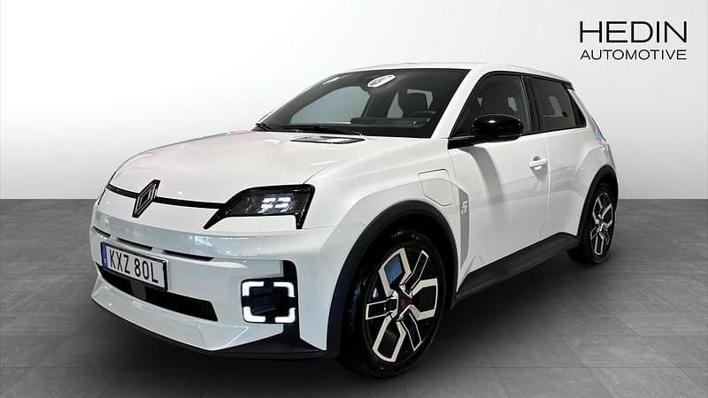 Vit (white) Begagnad 2025 Renault R5 Techno Halvkombi | 359 900 kr - Bild 1/4