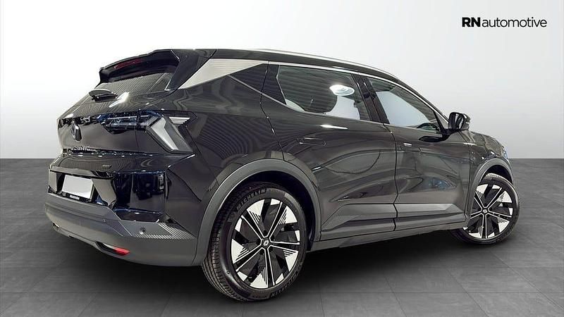 Svart Ny 2025 Renault Scénic Evolution | 488 800 kr (Marknadspris) - Bild 1/4