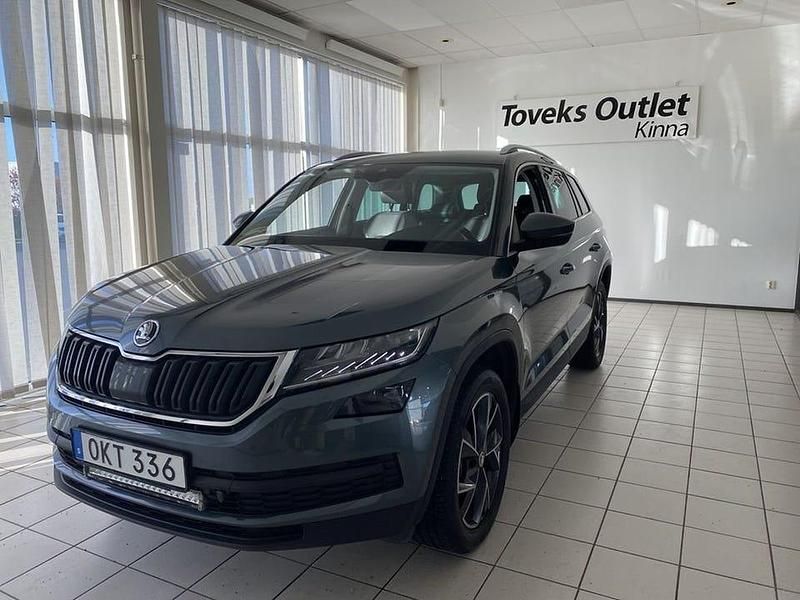 Grå Begagnad 2021 Skoda Kodiaq Business Line SUV | 219 900 kr (Bra pris) - Bild 1/4