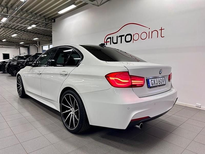 Begagnad BMW 318 M Sport 150 HK (110 kW) 2018 Vit Sedan