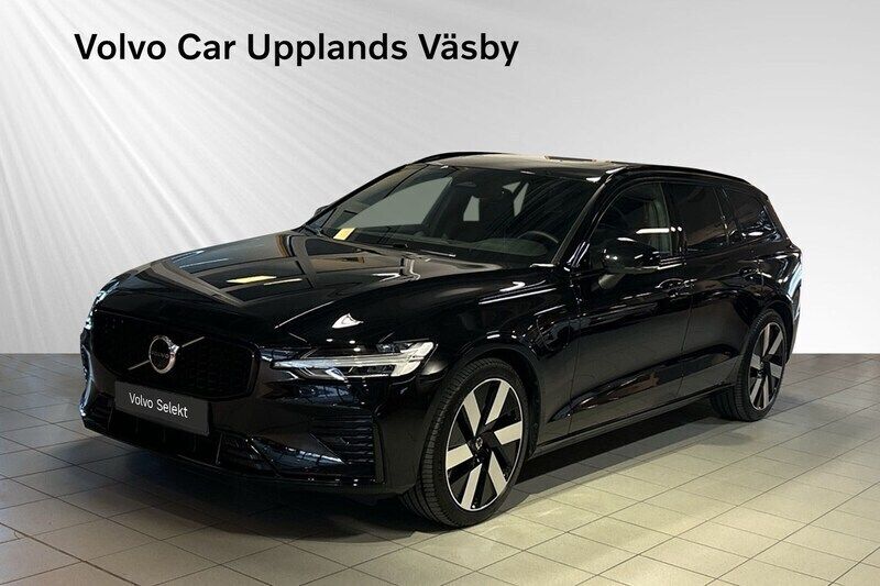 Svart Begagnad 2025 Volvo V60 Plus Kombi | 579 900 kr (Dyr) - Bild 1/3