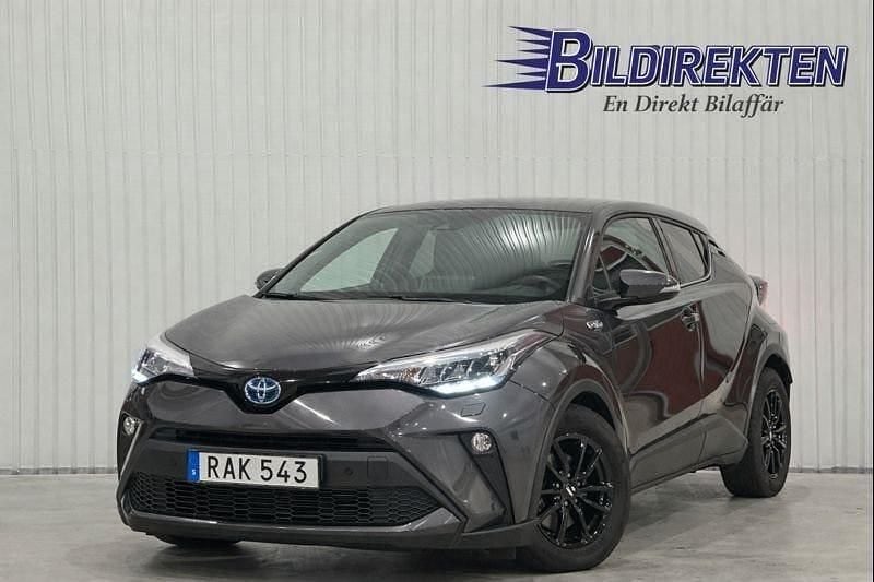 Grå Begagnad 2023 Toyota C-HR Edition SUV | 279 900 kr (Marknadspris) - Bild 1/4