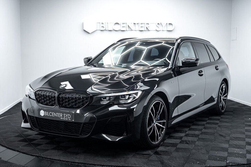 Svart Begagnad 2021 BMW M340 Shadowline Sedan | 479 900 kr (Bra pris) - Bild 1/4