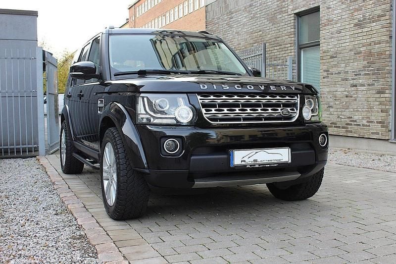 Svart Begagnad 2016 Land Rover Discovery 4 HSE SUV | 309 000 kr (Marknadspris) - Bild 1/4