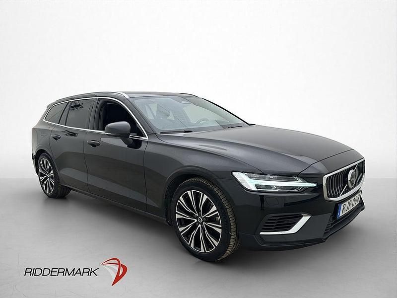 Begagnad Volvo V60 253 HK (186 kW) 2023 Svart Kombi