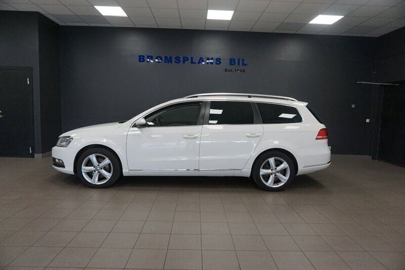 Vit Begagnad 2015 VW Passat Kombi | 69 500 kr (Bra pris) - Bild 1/4