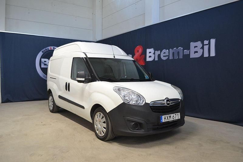 Vit Begagnad 2016 Opel Combo Minibuss | 79 000 kr (Marknadspris) - Bild 1/4