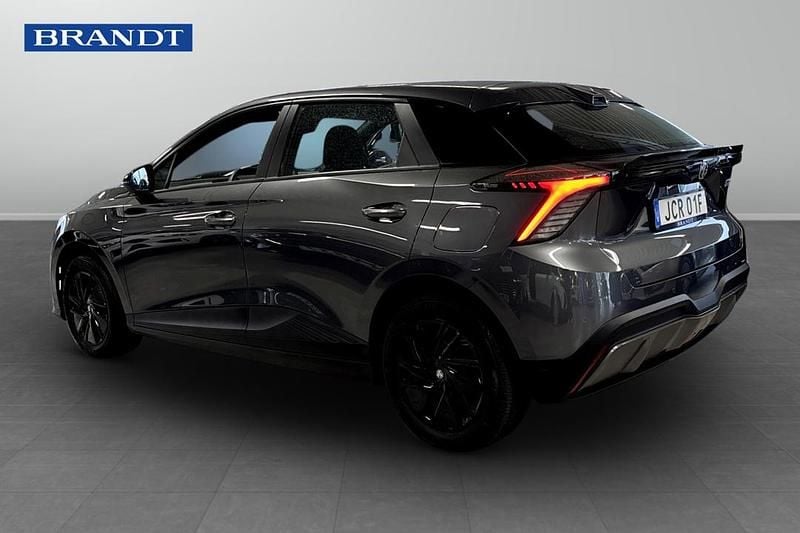 Begagnad MG MG4 EV 125 kW (171 HK) 2023 Grå Halvkombi