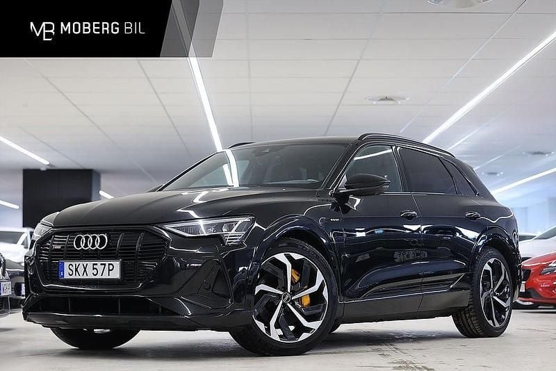 Svart Begagnad 2021 Audi e-tron S-Line SUV | 329 900 kr (Marknadspris) - Bild 1/2