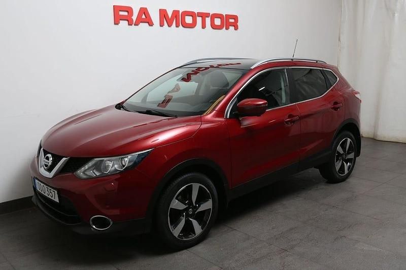 Röd Begagnad 2016 Nissan Qashqai 360º SUV | 159 800 kr (Marknadspris) - Bild 1/3