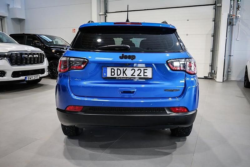 Begagnad Jeep Compass Night Eagle 150 HK (110 kW) 2020 Blå SUV