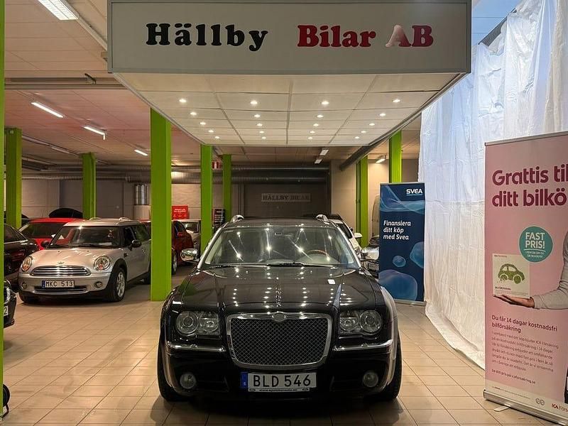 Begagnad Chrysler 300C Touring 340 HK (250 kW) 2005 Svart Kombi