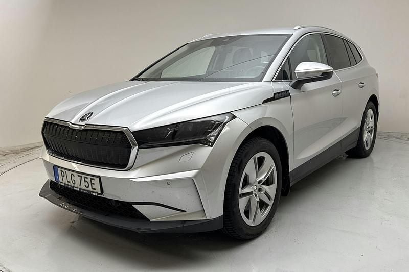 Silver Begagnad 2022 Skoda Enyaq iV SUV | 339 000 kr (Bra pris) - Bild 1/4