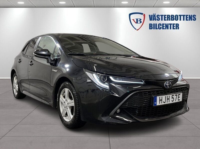 Svart Begagnad 2020 Toyota Corolla Hybrid Style Halvkombi | 215 000 kr (Marknadspris) - Bild 1/4
