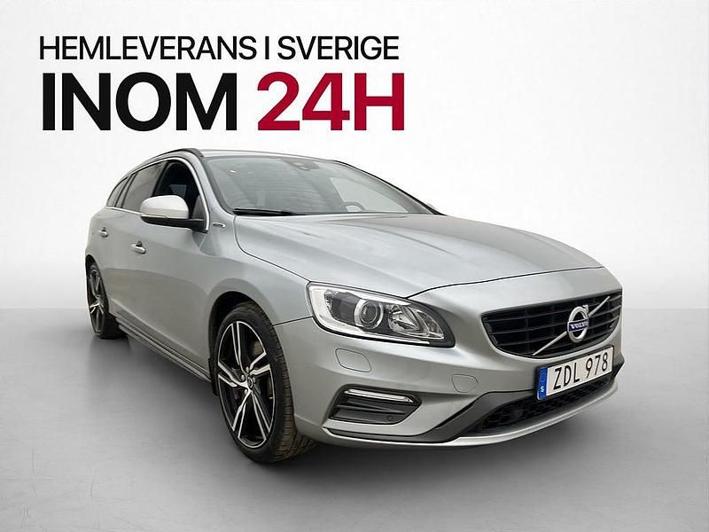Begagnad Volvo V60 R-Design 231 HK (169 kW) 2017 Silver Kombi
