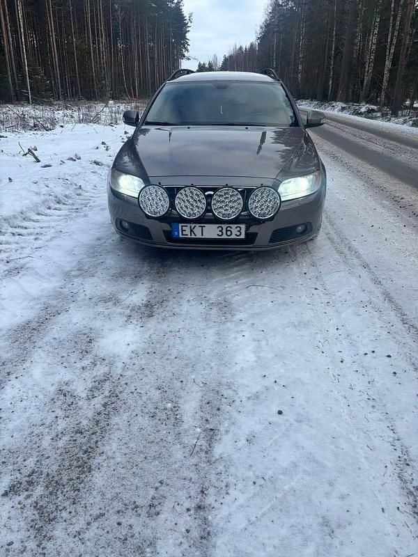 Begagnad 2010 Volvo V70 Kombi | 55 000 kr (Marknadspris) - Bild 1/4