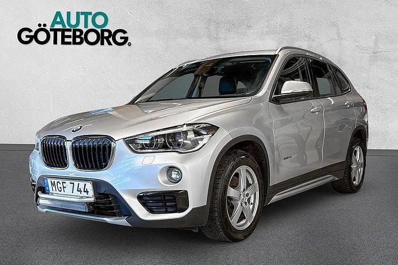 Begagnad BMW X1 Sport Line 150 HK (110 kW) 2015 Silver SUV