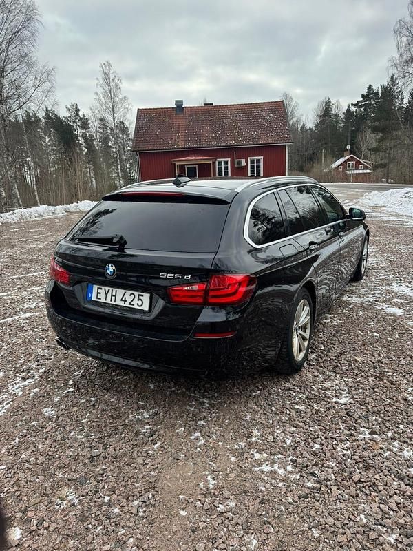 Begagnad BMW 525 218 HK (160 kW) 2013 Kombi