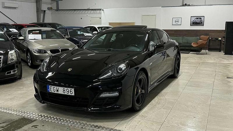 Begagnad Porsche Panamera 400 HK (294 kW) 2011 Svart Halvkombi