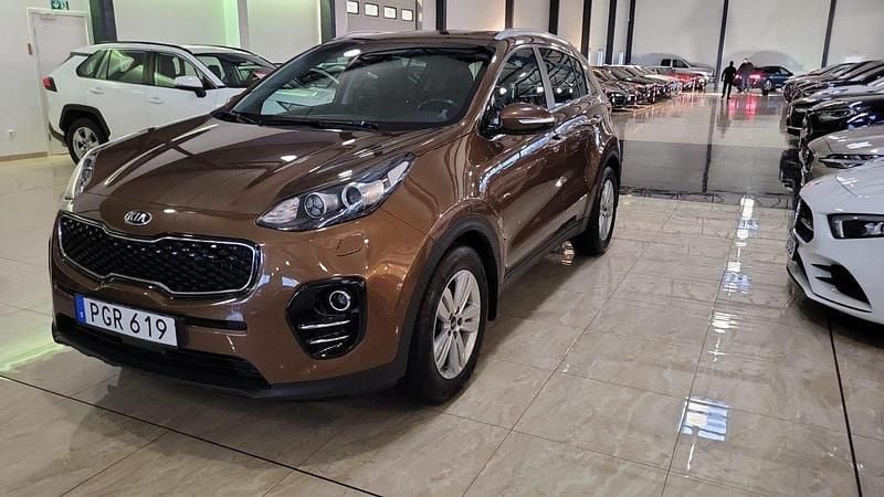 Brun Begagnad 2017 Kia Sportage Advance SUV | 185 000 kr (Marknadspris) - Bild 1/4