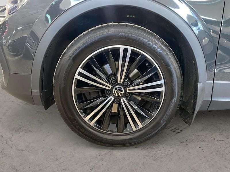 Begagnad VW Tiguan 151 HK (111 kW) 2022 Grå SUV