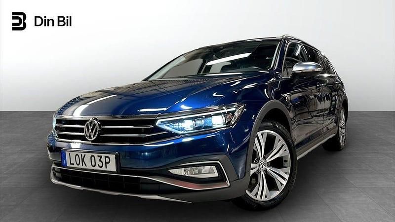 Blå Begagnad 2020 VW Passat Alltrack Kombi | 299 900 kr (Lite dyr) - Bild 1/4