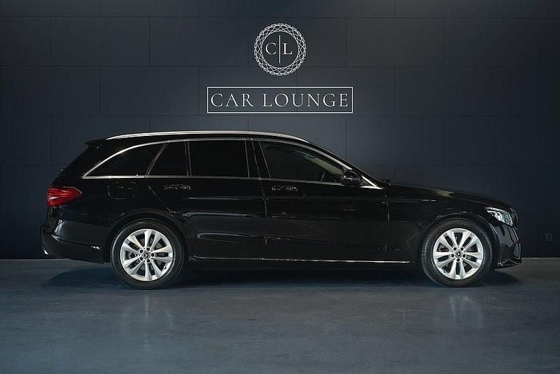 Svart Begagnad 2018 Mercedes C220 Kombi | 275 000 kr (Bra pris) - Bild 1/4