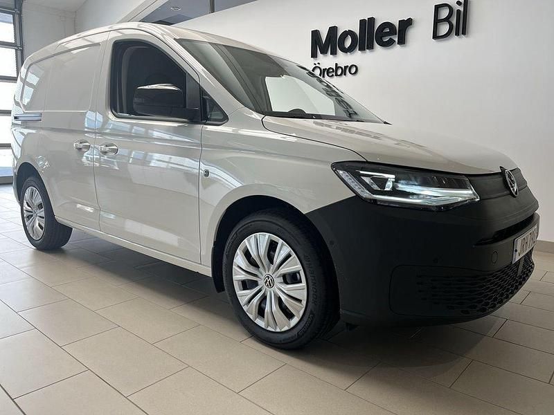 Vit (candyvit) Ny 2025 VW Caddy Minibuss | 509 990 kr (Marknadspris) - Bild 1/4
