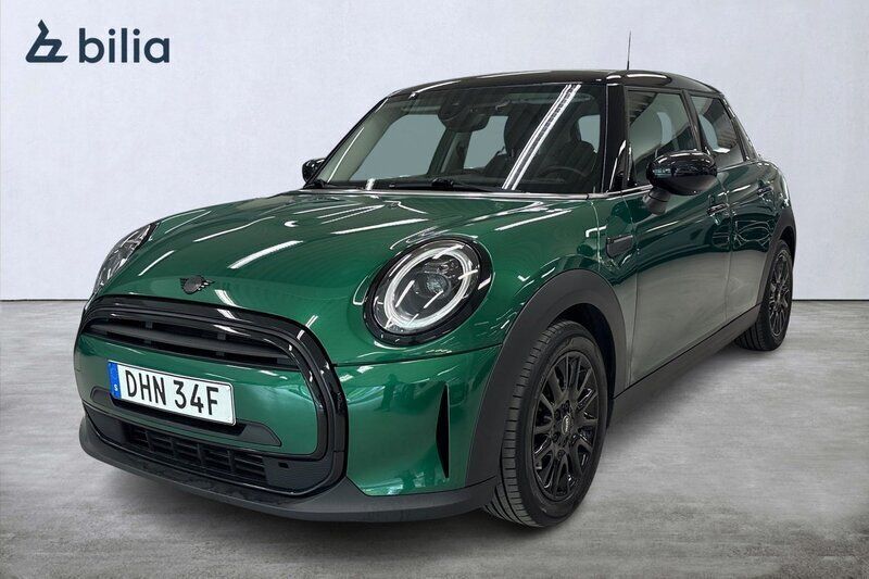 Grön Begagnad 2022 Mini Cooper Halvkombi | 224 900 kr (Lite dyr) - Bild 1/3